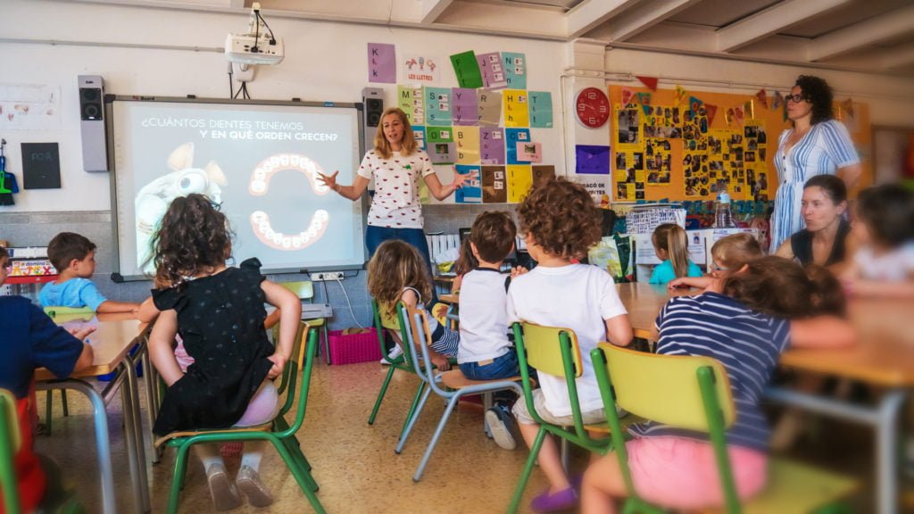 El Ratoncito Pérez va a la Escuela